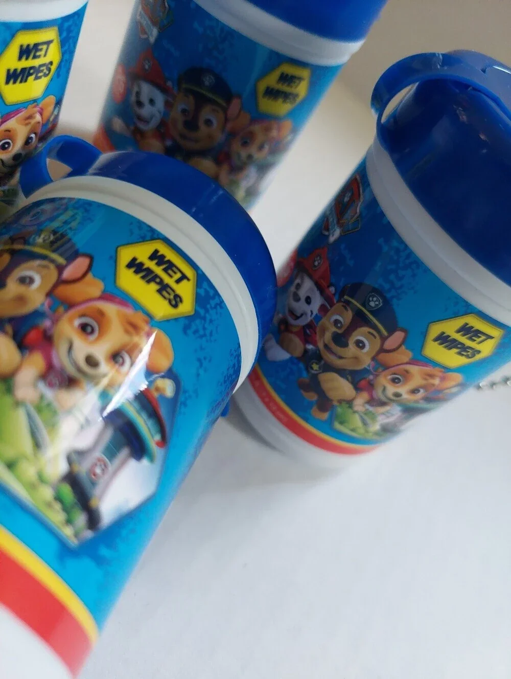 4 PACK PAW Patrol Wet WIPES Keychain Backpack Chain Nickelodeon Cartoon Party